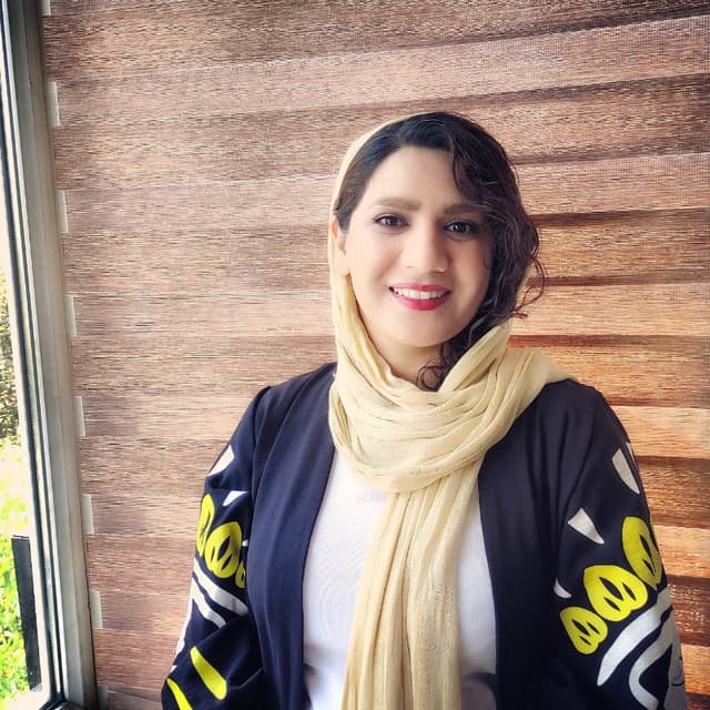 عکس پروفایل روشن احمدی در سایت باگتو
